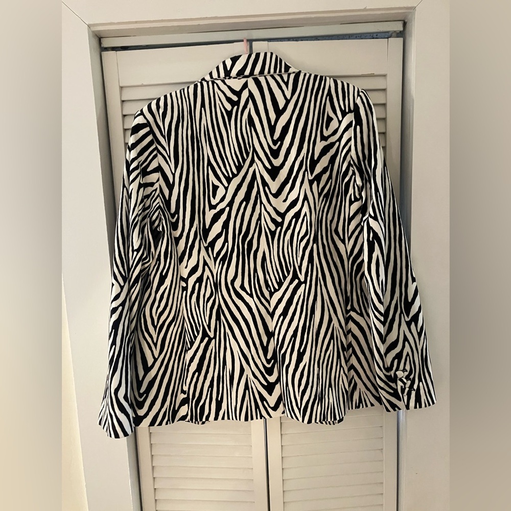 Frame Zebra Print Black/White Velour Bold Print Blazer Size 10 - Picture 6 of 9